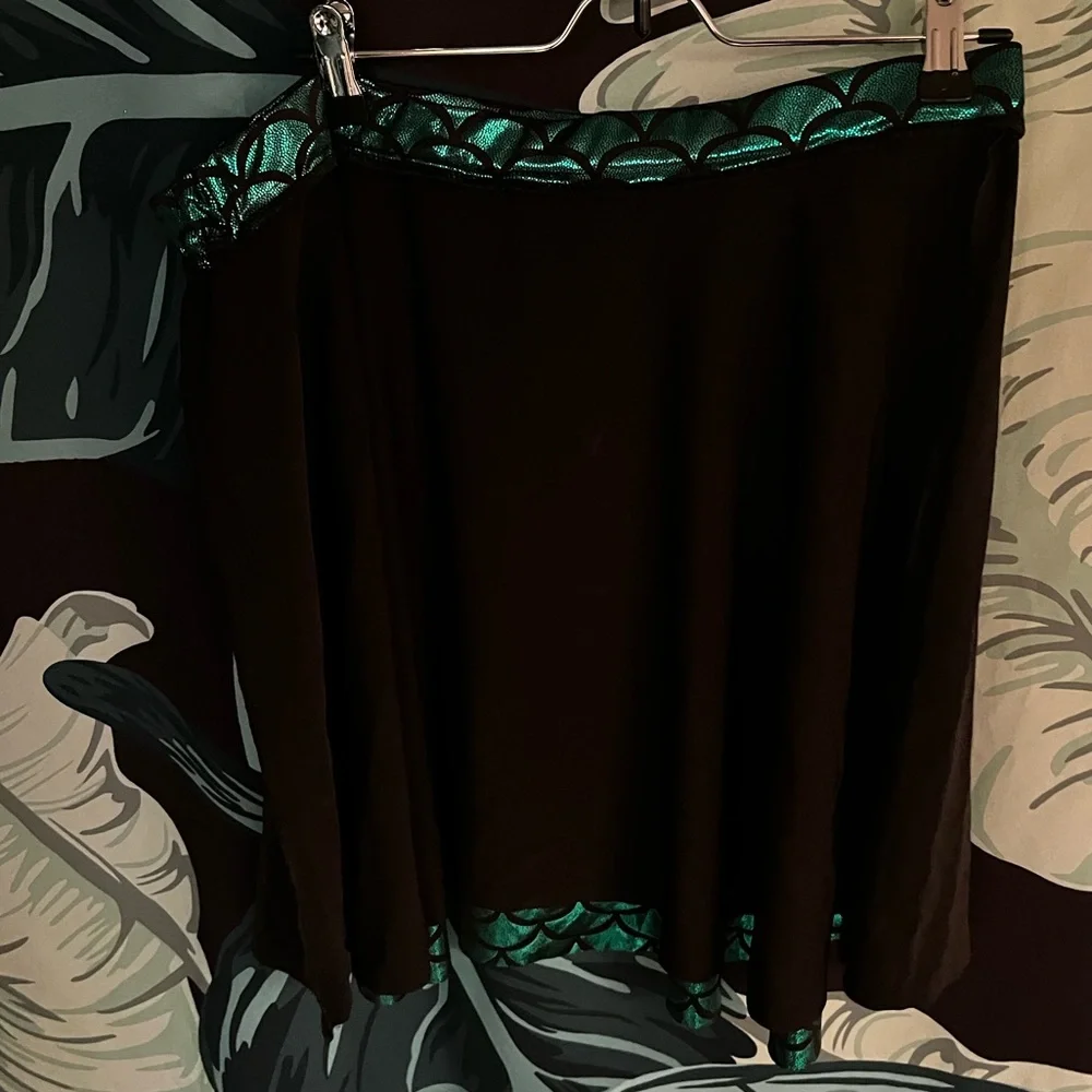 Metallic skater skirt - Picture 3 of 4